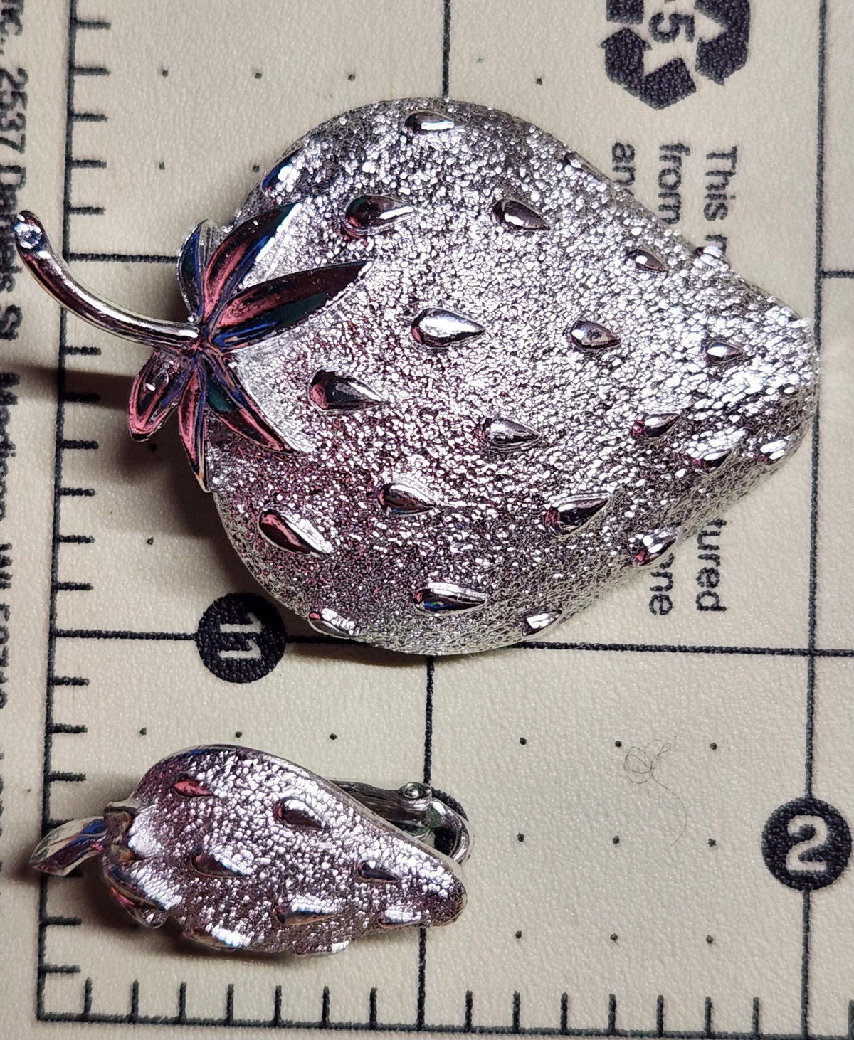 Vtg Sarah Coventry Strawberry Ice Brooch and Clip Earrings Set