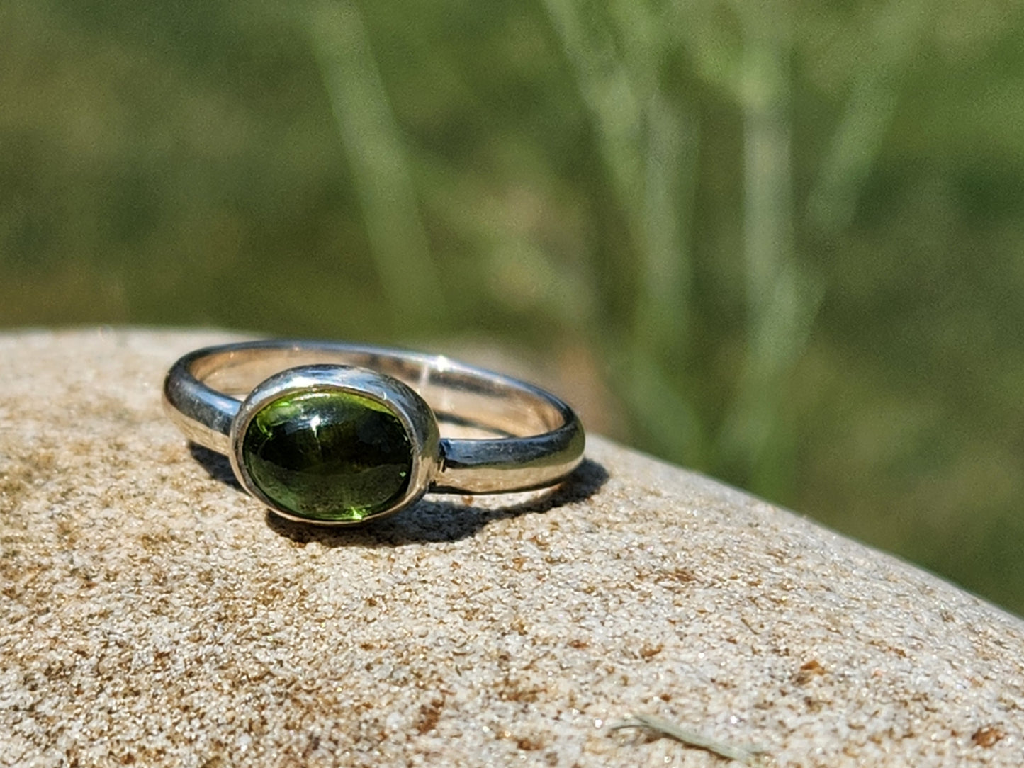 Leos & Virgos 💚 their Peridot