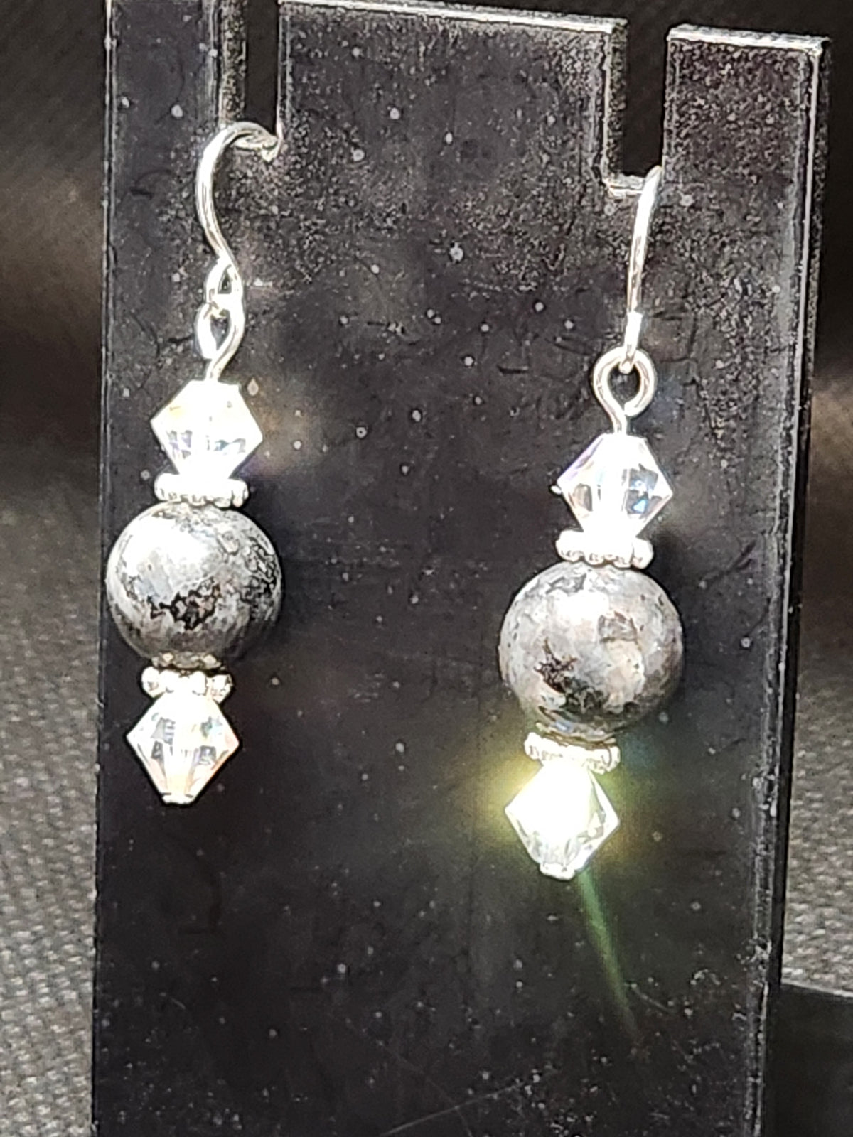 Hunter's Moon Larkivite